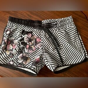 Niyama Sol Sport Shorts
